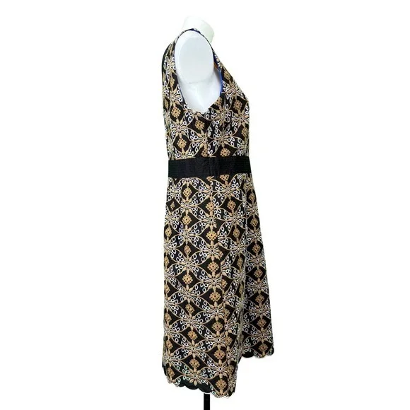 HD in Paris Black and Cream Midi Dress - Picture 6 of 10